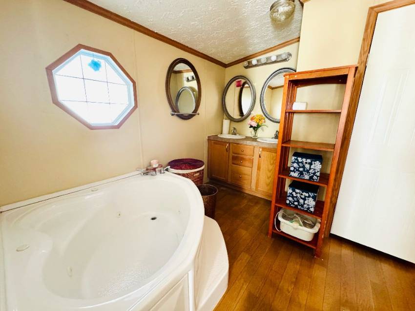 419 Apache Trail a Mulberry, FL Mobile or Manufactured Home for Sale